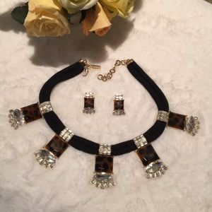 Costume jewelry necklace and earring set